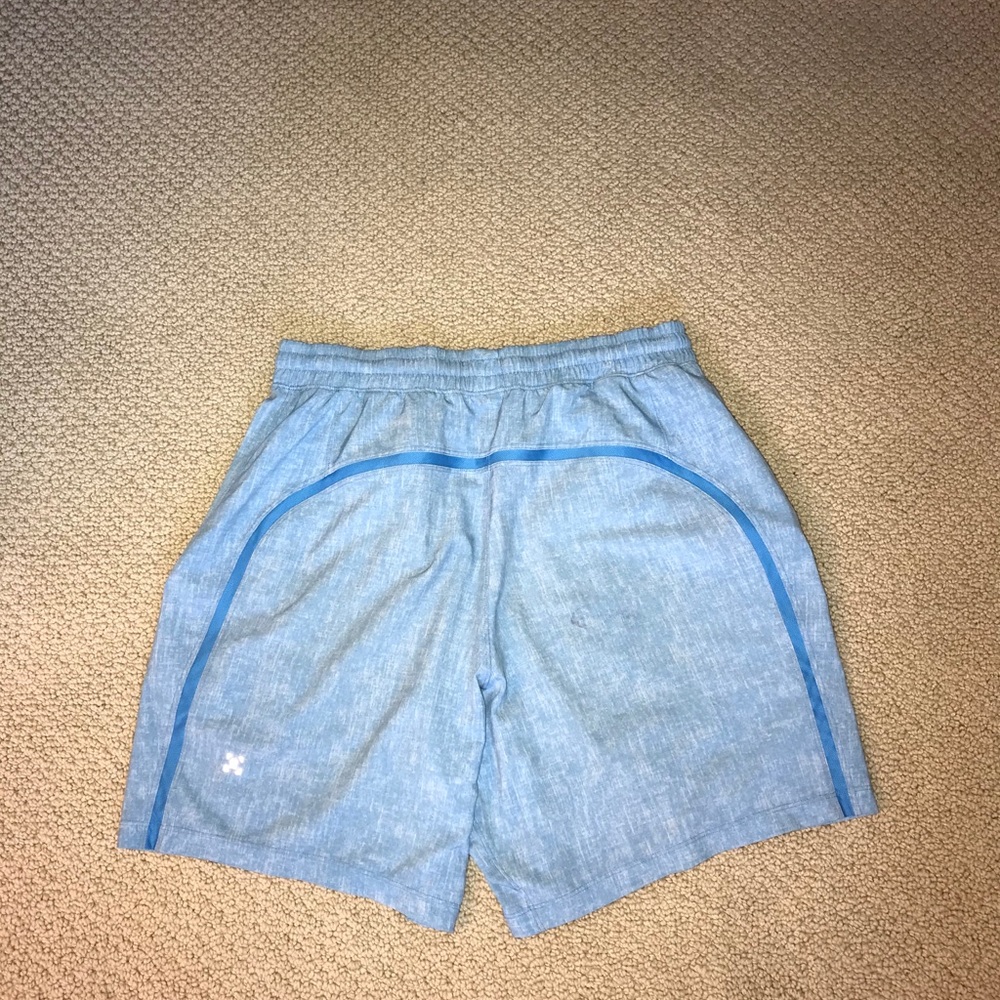 Lululemon Liner-less Pace Breaker Shorts 7”